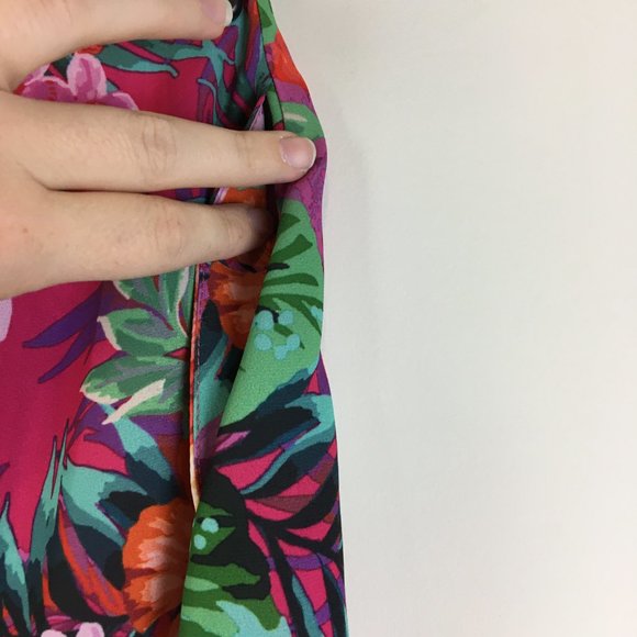 Show Me Your Mumu Boho Pink Floral Sawyer Shorts - Picture 2 of 8